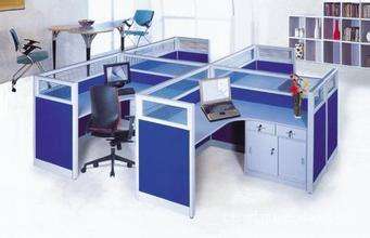 格子办公桌如何布置？