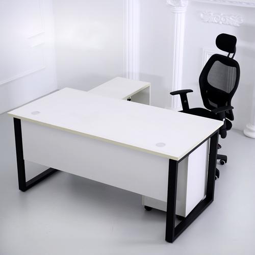 白色办公桌配什么颜色办公椅？