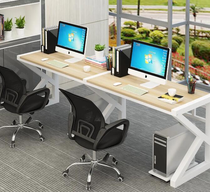 电脑桌椅要预留多大空间合适？